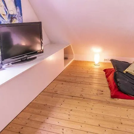 Suderrade Comfortable *